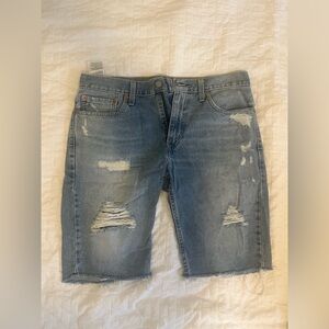 Distressed Men’s Levi’s 511 Denim Short